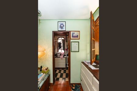 Casa à venda com 352m², 5 quartos e 6 vagasCloset da suíte 1