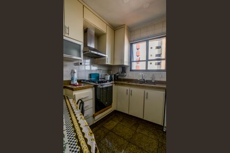Apartamento à venda com 125m², 3 quartos e 2 vagas Apartamento à venda com 125m², 3 quartos e 2 vagasCozinha