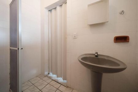 Banheiro de casa para alugar com 1 quarto, 45m² em Jardim Nordeste, São Paulo