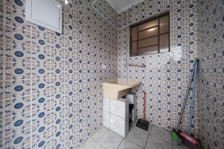 Casa para alugar com 45m², 1 quarto e 1 vagaÁrea de Serviço
