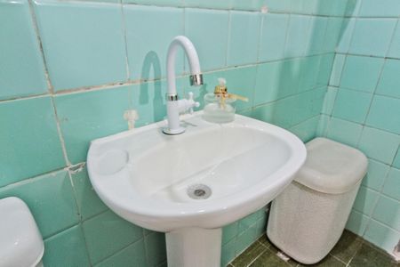 Apartamento à venda com 60m², 2 quartos e 1 vagaBanheiro Social