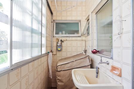 Apartamento à venda com 60m², 2 quartos e 1 vagaÁrea de Serviço