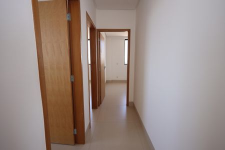 Corredor de apartamento para alugar com 3 quartos, 75m² em Jardim América, Goiânia
