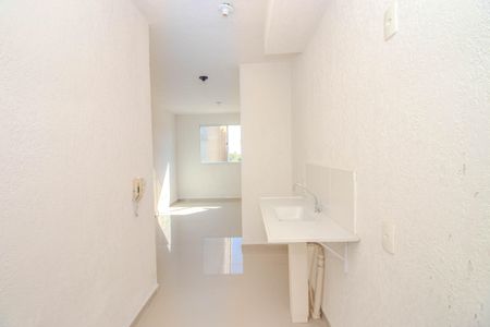 Apartamento à venda com 40m², 2 quartos e 1 vaga Apartamento à venda com 40m², 2 quartos e 1 vagaCozinha e Área de Serviço