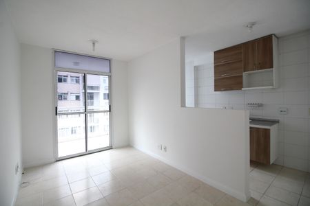 Sala de apartamento à venda com 2 quartos, 50m² em Anil, Rio de Janeiro