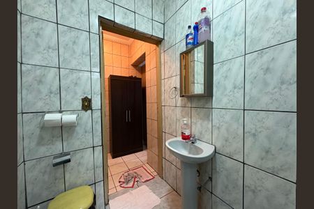 Casa à venda com 302m², 3 quartos e 2 vagasBanheiro 1