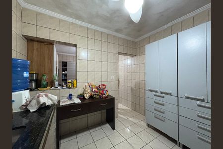 Casa à venda com 302m², 3 quartos e 2 vagasCozinha