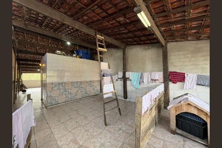 Casa à venda com 302m², 3 quartos e 2 vagasÁrea Externa