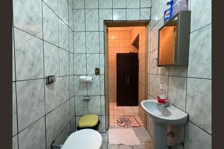 Casa à venda com 302m², 3 quartos e 2 vagasBanheiro 1