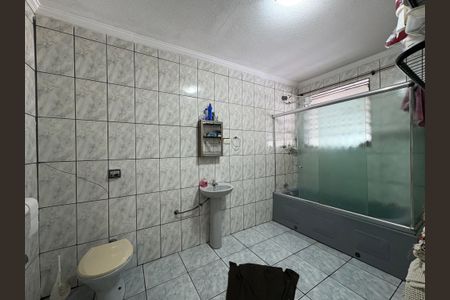 Casa à venda com 302m², 3 quartos e 2 vagasBanheiro da Suíte