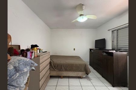 Casa à venda com 302m², 3 quartos e 2 vagasQuarto 1