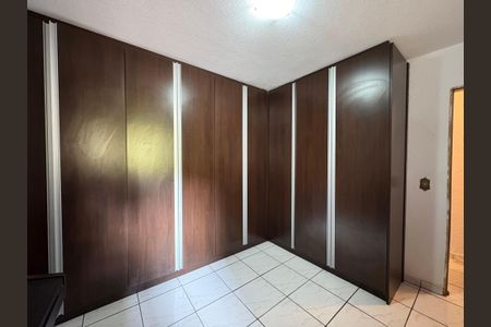 Casa à venda com 302m², 3 quartos e 2 vagasQuarto 2