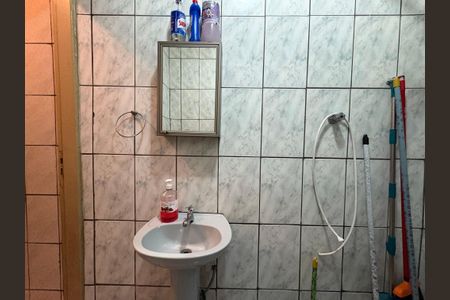 Casa à venda com 302m², 3 quartos e 2 vagasBanheiro 1