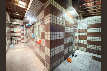 Casa à venda com 302m², 3 quartos e 2 vagasÁrea de Serviço