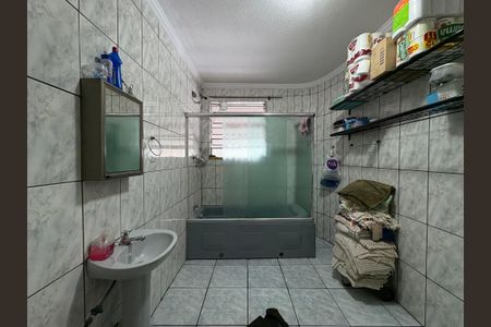 Casa à venda com 302m², 3 quartos e 2 vagasBanheiro da Suíte