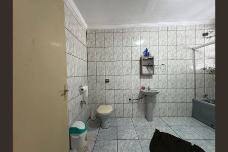 Casa à venda com 302m², 3 quartos e 2 vagasBanheiro da Suíte