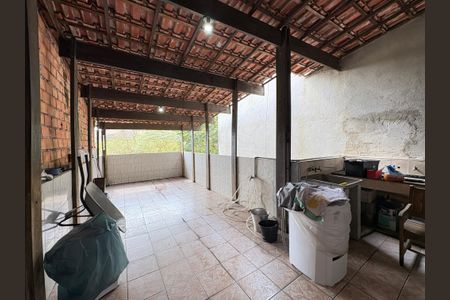 Casa à venda com 302m², 3 quartos e 2 vagasÁrea Externa