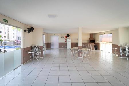 Apartamento para alugar com 45m², 2 quartos e 1 vaga Apartamento para alugar com 45m², 2 quartos e 1 vagaÁrea comum - Salão de festas