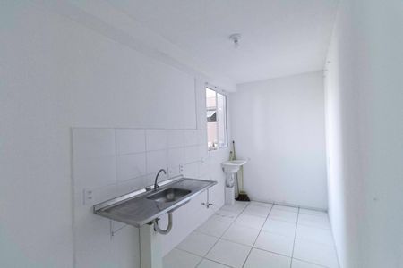 Apartamento para alugar com 45m², 2 quartos e 1 vaga Apartamento para alugar com 45m², 2 quartos e 1 vagaCozinha e Área de Serviço