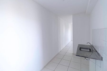 Apartamento para alugar com 45m², 2 quartos e 1 vaga Apartamento para alugar com 45m², 2 quartos e 1 vagaCozinha e Área de Serviço