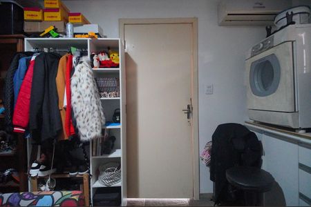 Casa à venda com 430m², 2 quartos e sem vagaQuarto 2