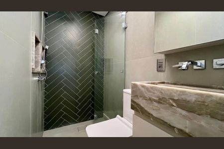 Apartamento à venda com 70m², 1 quarto e 1 vaga Apartamento à venda com 70m², 1 quarto e 1 vagaBanheiro Social