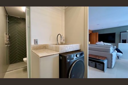 Apartamento à venda com 70m², 1 quarto e 1 vaga Apartamento à venda com 70m², 1 quarto e 1 vagaÁrea de Serviço