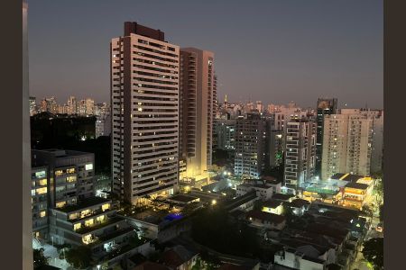Apartamento à venda com 70m², 1 quarto e 1 vaga Apartamento à venda com 70m², 1 quarto e 1 vagaVista da Varanda