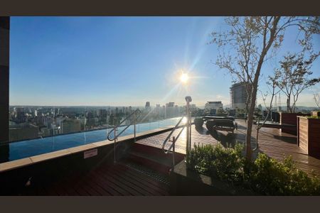 Apartamento à venda com 70m², 1 quarto e 1 vaga Apartamento à venda com 70m², 1 quarto e 1 vagaÁrea comum - Piscina