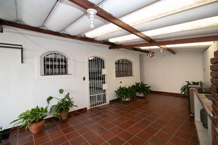 Casa à venda com 292m², 3 quartos e 6 vagas Casa à venda com 292m², 3 quartos e 6 vagasÁrea de Serviço