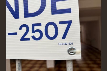 Casa à venda com 308m², 1 quarto e 2 vagasPlaquinha