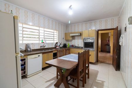 Casa à venda com 150m², 4 quartos e 2 vagasCozinha