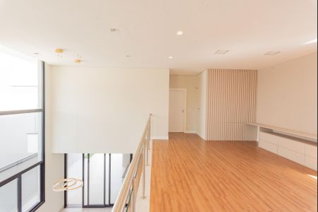 Casa de condomínio à venda com 330m², 4 quartos e 4 vagasMezanino