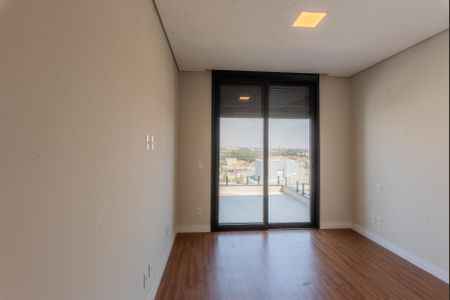 Casa de condomínio à venda com 330m², 4 quartos e 4 vagasSuíte 2