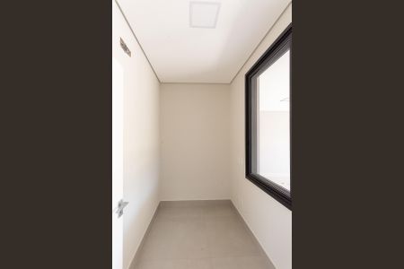 Casa de condomínio à venda com 330m², 4 quartos e 4 vagasEscritório