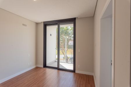 Casa de condomínio à venda com 330m², 4 quartos e 4 vagasSuíte 4