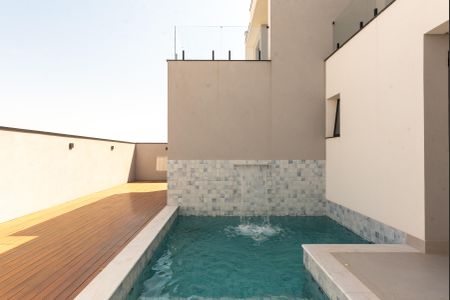 Casa de condomínio à venda com 330m², 4 quartos e 4 vagasPiscina