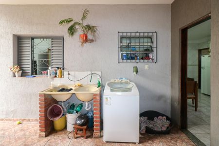 Casa à venda com 120m², 3 quartos e 3 vagas Casa à venda com 120m², 3 quartos e 3 vagasÁrea de Serviço e Quintal