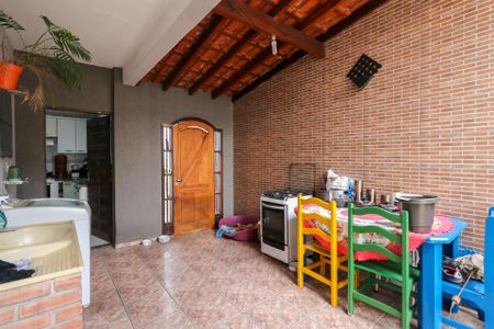 Casa à venda com 120m², 3 quartos e 3 vagas Casa à venda com 120m², 3 quartos e 3 vagasÁrea de Serviço e Quintal