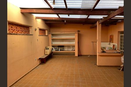 Casa à venda com 180m², 3 quartos e 2 vagas