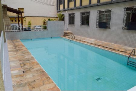 Apartamento à venda com 60m², 3 quartos e 1 vagaÁrea comum - Piscina