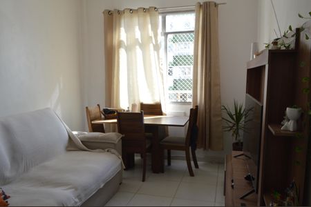 Apartamento à venda com 60m², 3 quartos e 1 vagaSala