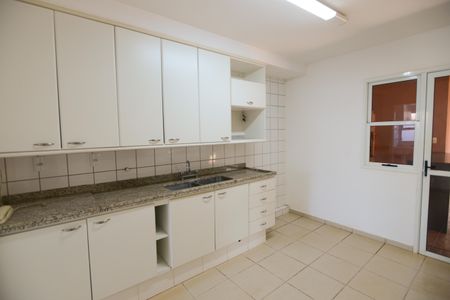 Casa para alugar com 140m², 2 quartos e 4 vagas Casa para alugar com 140m², 2 quartos e 4 vagasCozinha