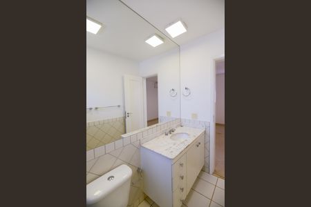 Casa para alugar com 140m², 2 quartos e 4 vagas Casa para alugar com 140m², 2 quartos e 4 vagasBanheiro