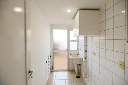 Casa para alugar com 140m², 2 quartos e 4 vagas Casa para alugar com 140m², 2 quartos e 4 vagasÁrea de Serviço