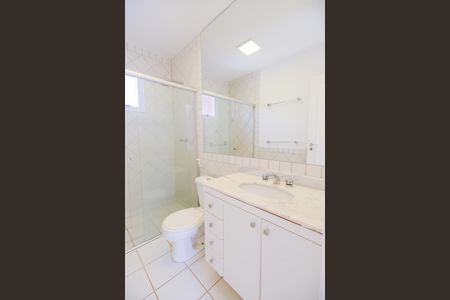 Casa para alugar com 140m², 2 quartos e 4 vagas Casa para alugar com 140m², 2 quartos e 4 vagasBanheiro da Suíte