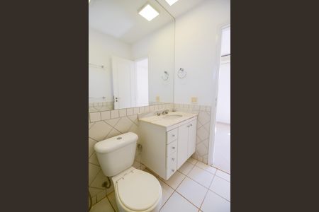 Casa para alugar com 140m², 2 quartos e 4 vagas Casa para alugar com 140m², 2 quartos e 4 vagasBanheiro da Suíte