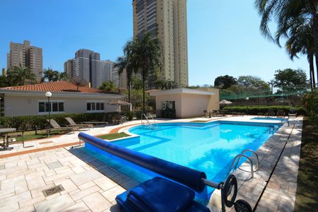 Casa para alugar com 140m², 2 quartos e 4 vagas Casa para alugar com 140m², 2 quartos e 4 vagasÁrea comum - Piscina