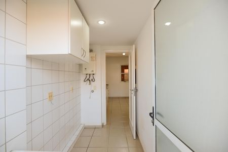 Casa para alugar com 140m², 2 quartos e 4 vagas Casa para alugar com 140m², 2 quartos e 4 vagasÁrea de Serviço