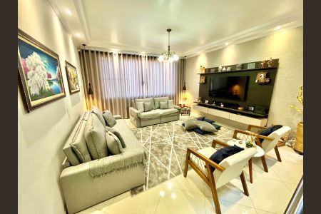 Sala de casa à venda com 3 quartos, 182m² em Vila Amabile Pezzolo, Santo André